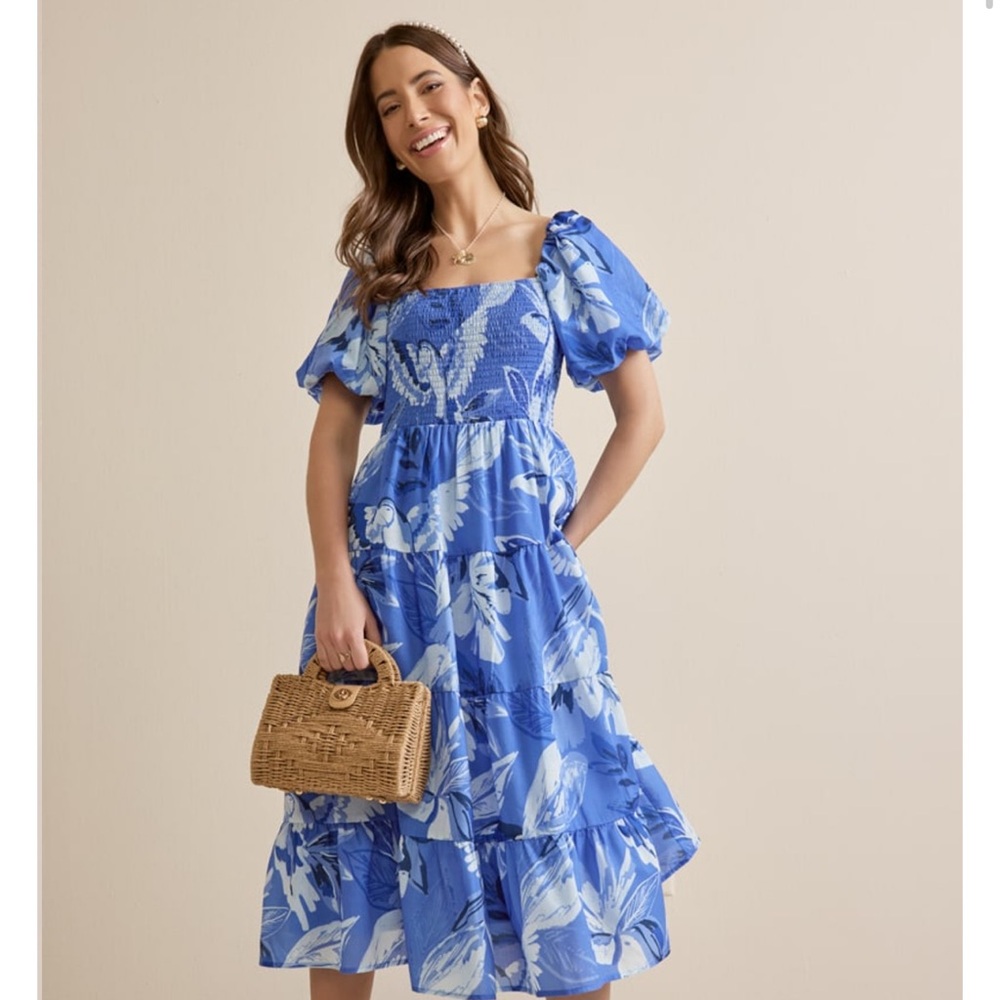 Francesca’s Puff Sleeve Midi Floral Dress